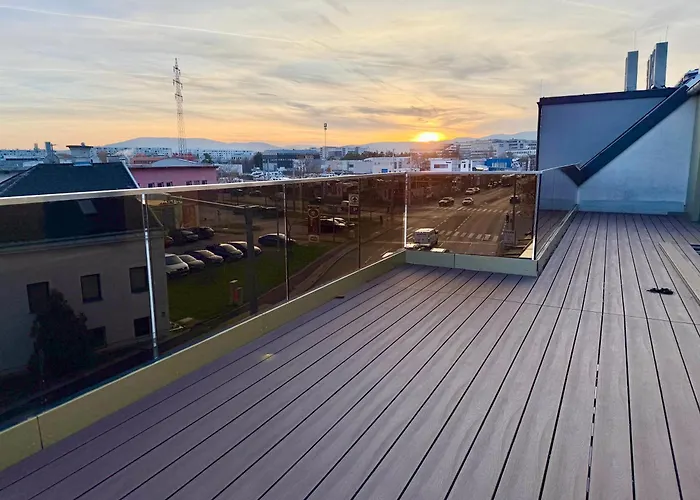 Luxury Rooftop Legrand Апартаменты *
